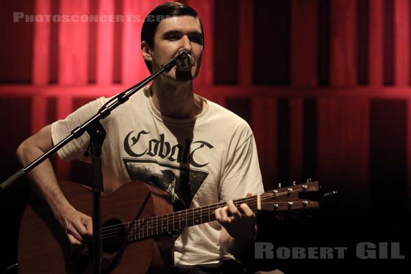 CHARLIE LOOKER - 2016-07-09 - PARIS - CentQuatre - Salle 400 - 